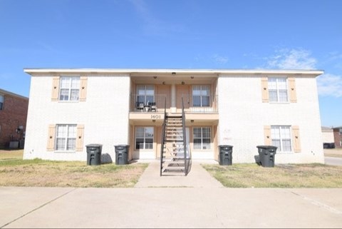 1401 Dugger Circle 3 Beds Apartment for Rent