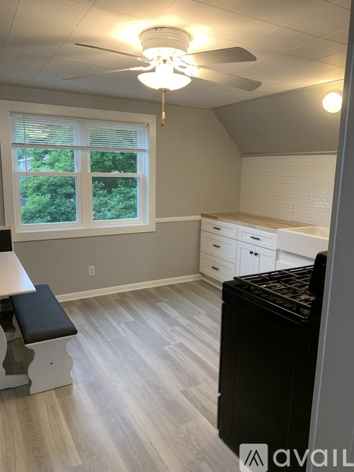 921 Court Street 1 Apartment for Rent - Photo gallery 2