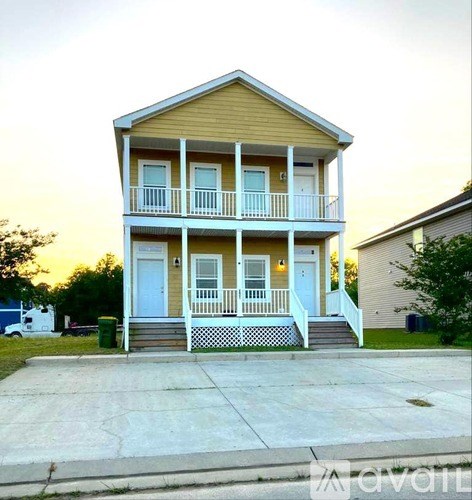 2401 Esplanade Street 3 Beds Apartment for Rent