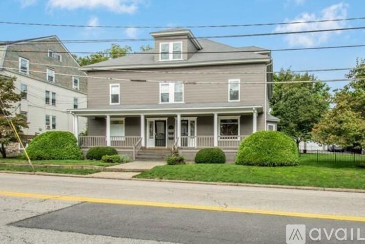 28 South St 3 Beds Townhouse for Rent - Photo gallery 1