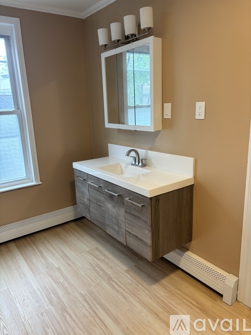 28 South St 3 Beds Townhouse for Rent - Photo gallery 5