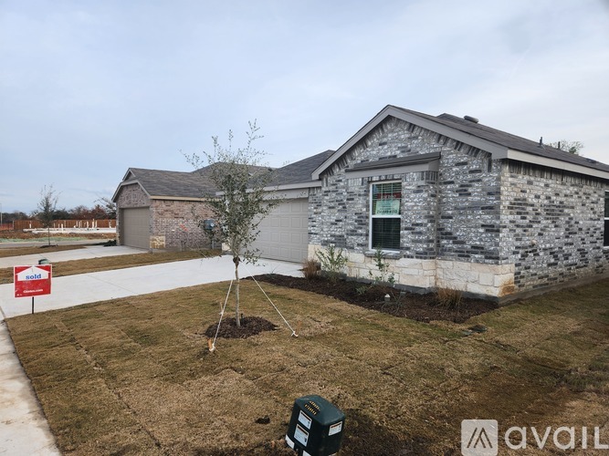 4505 Greyberry Dr 3 Beds Single Family Home for Rent - Photo gallery 2