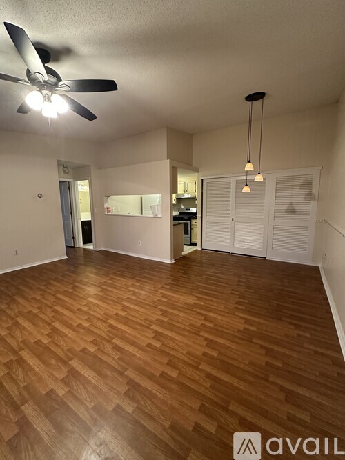 39 Little Oak Ln 2 Beds Condo for Rent - Photo gallery 2