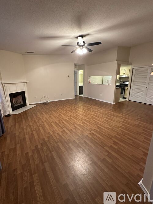 39 Little Oak Ln 2 Beds Condo for Rent - Photo gallery 3