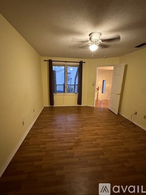 39 Little Oak Ln 2 Beds Condo for Rent - Photo gallery 5