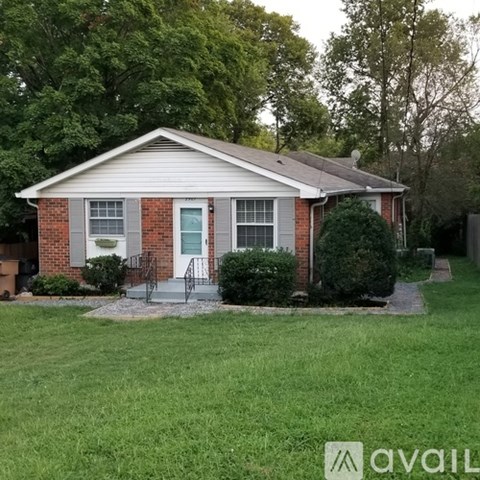 2907 W Linden Ave 2 Beds Apartment for Rent