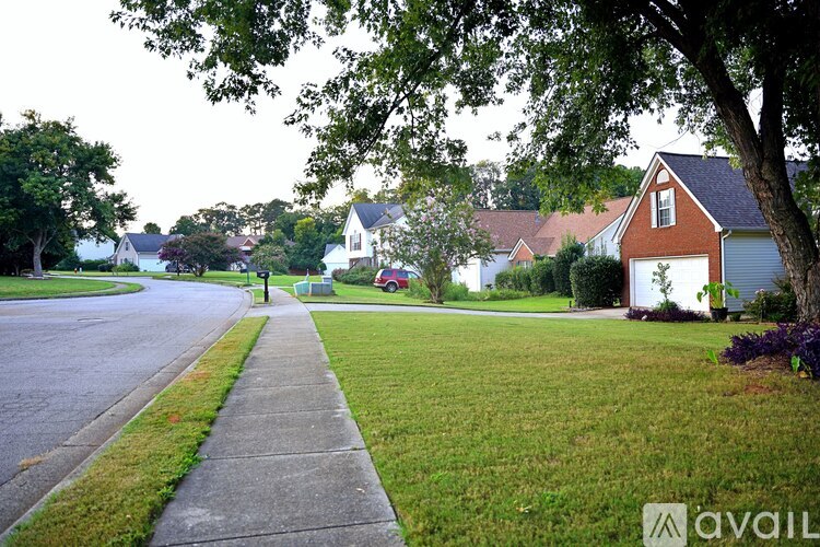 60 Shenandoah Drive 4 Beds Single Family Home for Rent - Photo gallery 4