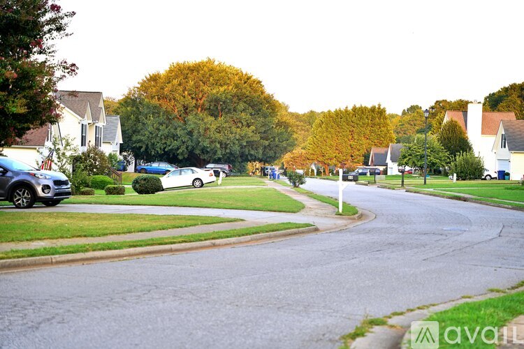 60 Shenandoah Drive 4 Beds Single Family Home for Rent - Photo gallery 5