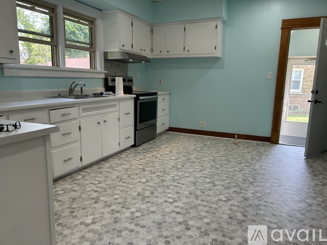 729 North Center Street 2 Beds Apartment for Rent - Photo gallery 2
