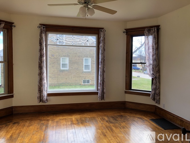 729 North Center Street 2 Beds Apartment for Rent - Photo gallery 4