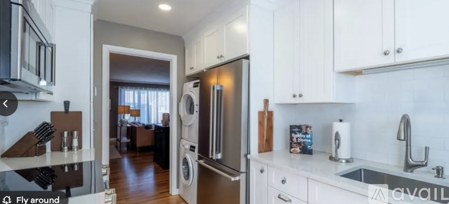 33 Village Walk 1 Condo for Rent - Photo gallery 4