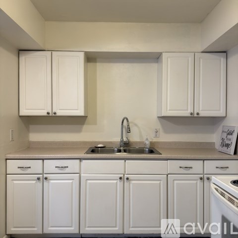 1600 Southeast 39Th Terrace 2 Beds Apartment for Rent
