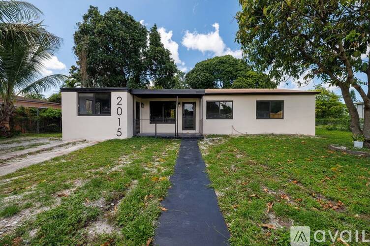 2015 NW 132nd St 3 Beds Single Family Home for Rent - Photo gallery 2