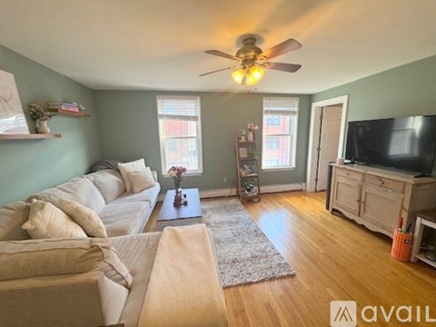 656 E 2Nd St 2 Beds Apartment for Rent