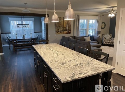 89 Charter Gate Drive 5 Beds Apartment for Rent