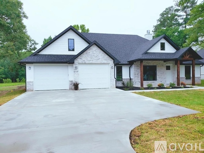 305 Brentwood Dr 4 Beds Single Family Home for Rent - Photo gallery 1