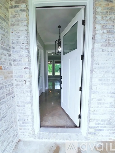 305 Brentwood Dr 4 Beds Single Family Home for Rent - Photo gallery 3