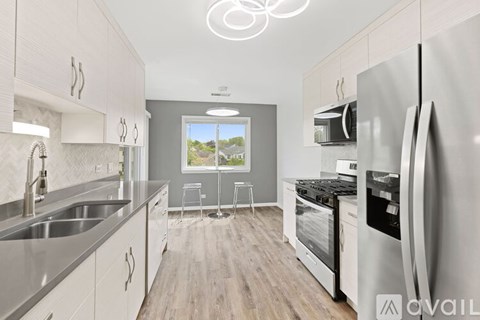 104 Burr Oak Lane 2 Beds Apartment for Rent