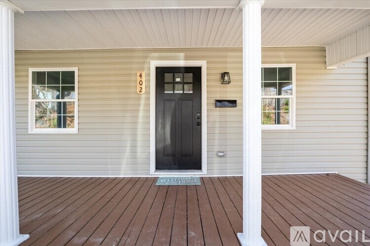 402 W Railroad St 4 Beds Single Family Home for Rent - Photo gallery 4