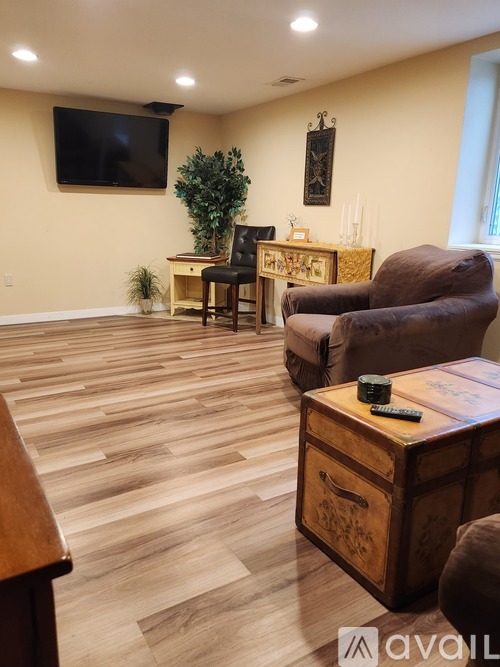 8 S Zenobia St 2 Beds Apartment for Rent - Photo gallery 3