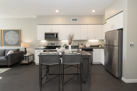 421 25Th Street Studio-3 Beds Apartment for Rent