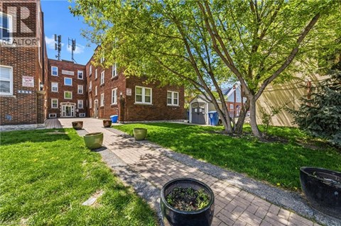1544 KING Street E Unit# 406 2 Beds Apartment for Rent