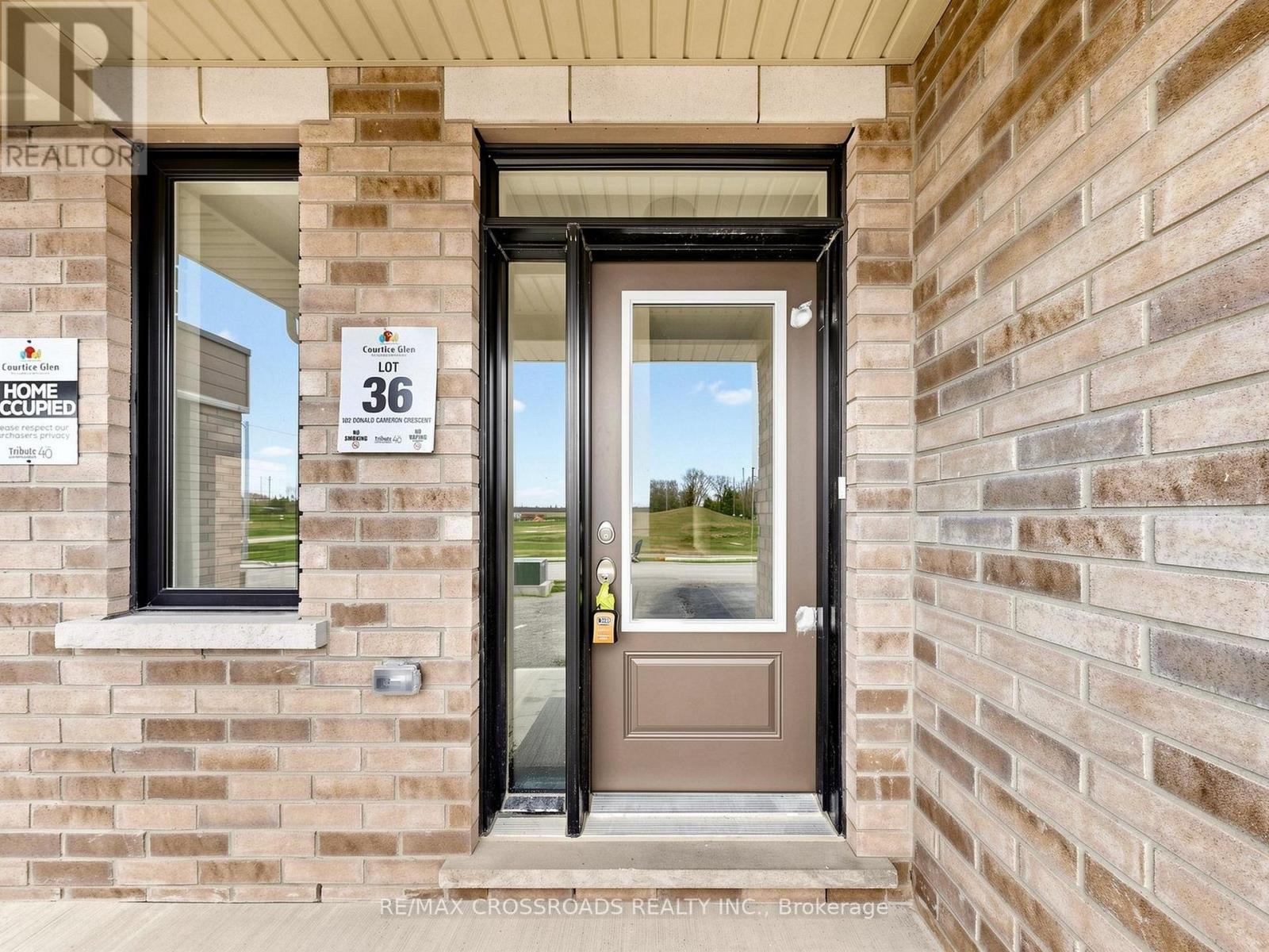 MAIN - 102 DONALD CAMERON CRESCENT 2 Beds House for Rent - Photo gallery 3