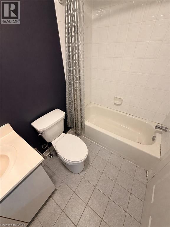 192 ONTARIO Street Unit# Upper 3 Beds House for Rent - Photo gallery 2