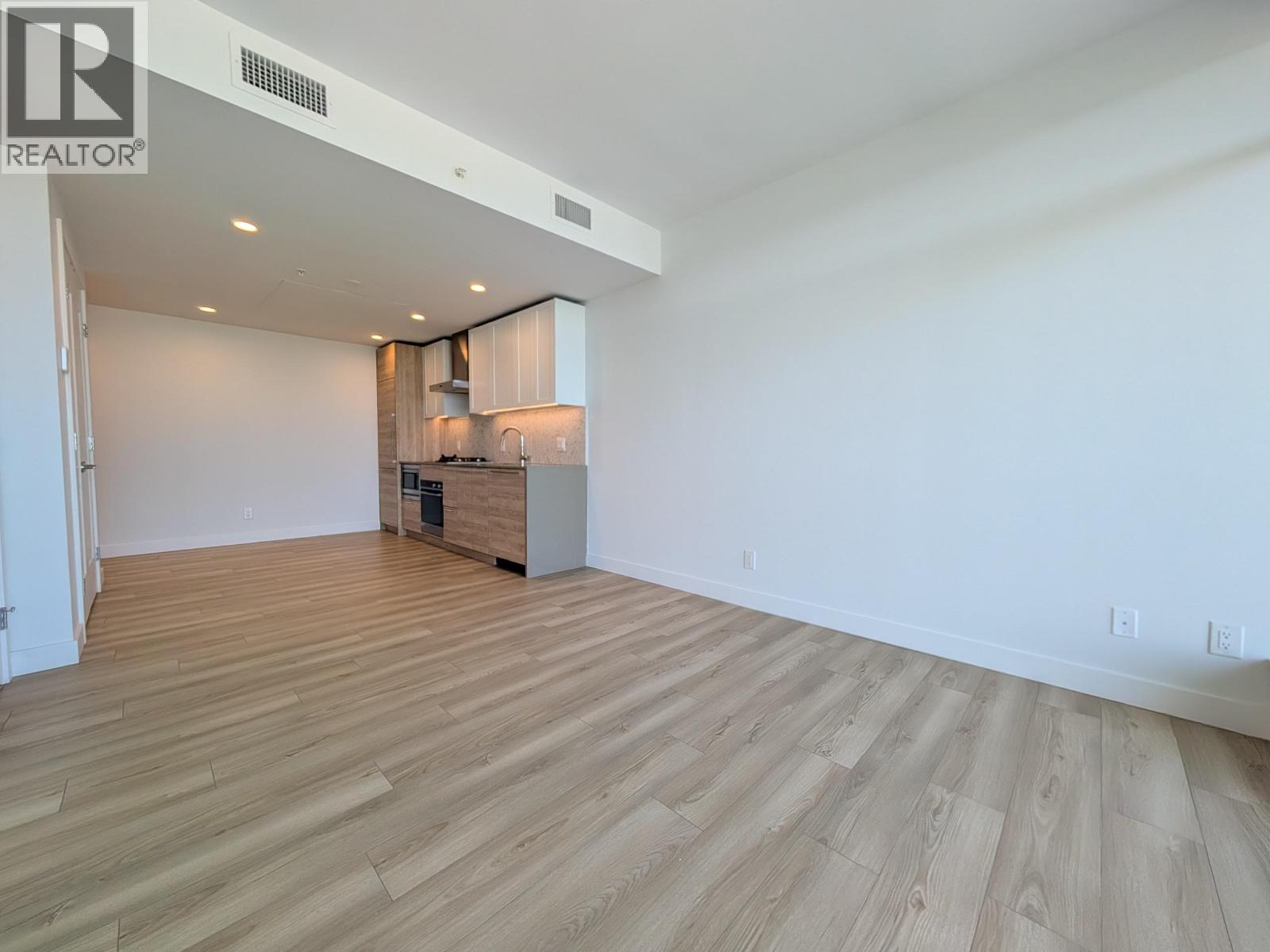 1305 2381 BETA AVENUE 1 Apartment, Home for Rent - Photo gallery 3