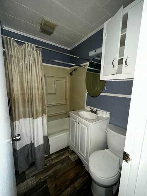 633 Jefferson Street 3 Beds Apartment for Rent