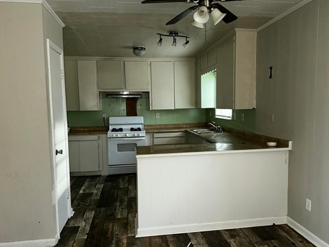 633 Jefferson Street 3 Beds Apartment for Rent