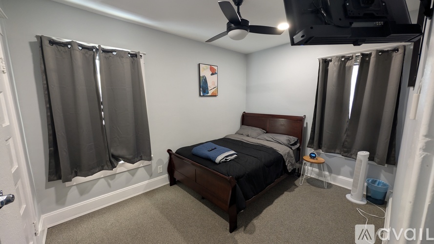 3544 North College Avenue 3 Beds Apartment for Rent - Photo gallery 3