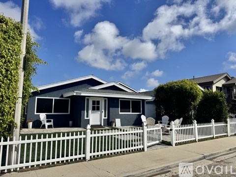 5033 Island View Street 3 Beds Apartment for Rent