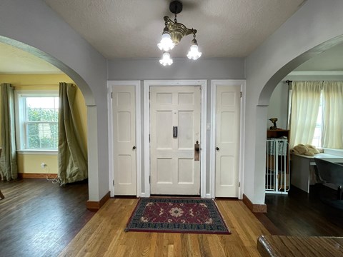 701 N. 6TH AVENUE 3 Beds Apartment for Rent