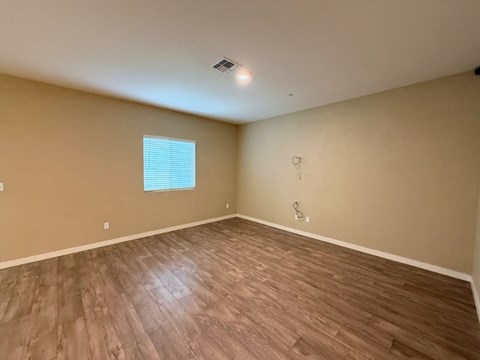 395 Mono Lake Ave. 4 Beds Apartment for Rent