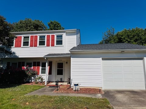 209 Cremona Drive 4 Beds Apartment for Rent