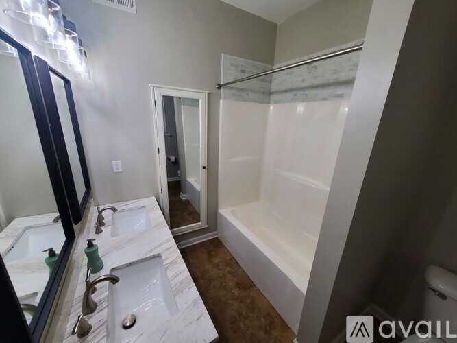 111 North Seminole Drive 4 Beds Single Family Home for Rent - Photo gallery 5