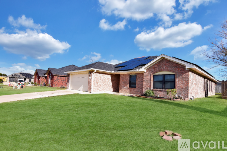 4202 Capri Dr 4 Beds Single Family Home for Rent - Photo gallery 3