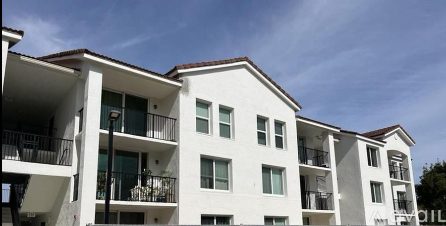 919 Villa Circle 1 Single Family Home for Rent - Photo gallery 5