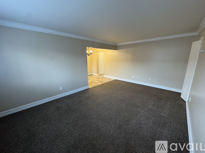 421 Parkdale Avenue 1 Apartment for Rent - Photo gallery 2