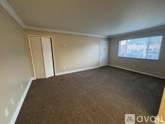 421 Parkdale Avenue 1 Apartment for Rent - Photo gallery 3
