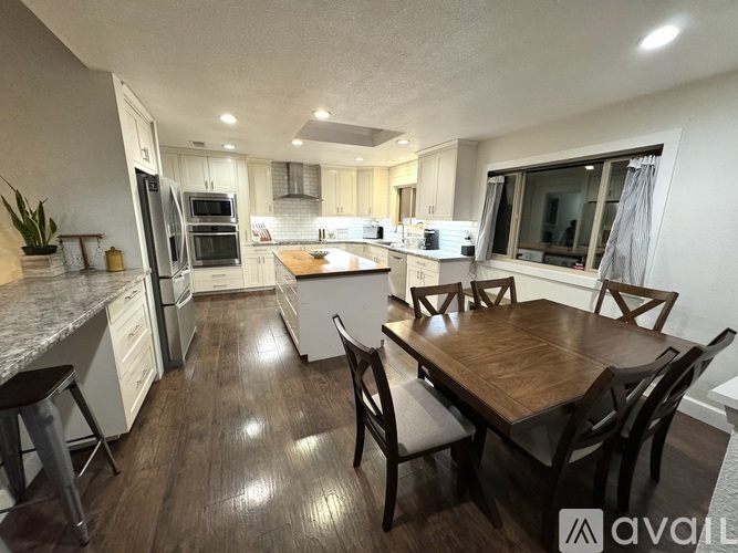 15329 Forest Ranch Way 4 Beds Single Family Home for Rent - Photo gallery 2