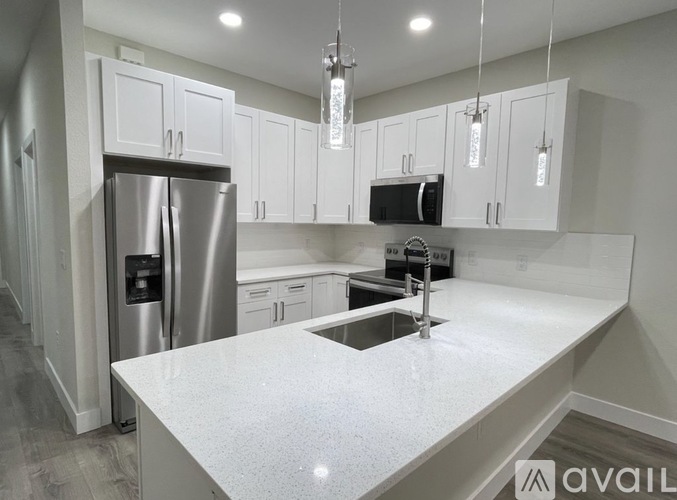 385 Bowman Terrace 3 Beds Townhouse for Rent - Photo gallery 3