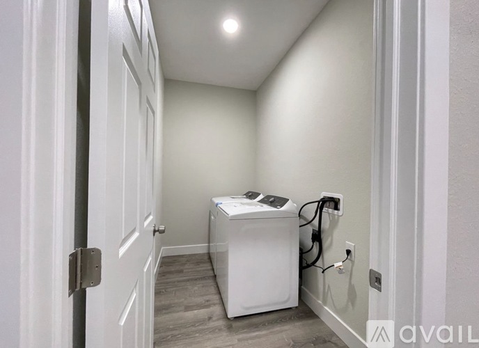 385 Bowman Terrace 3 Beds Townhouse for Rent - Photo gallery 5