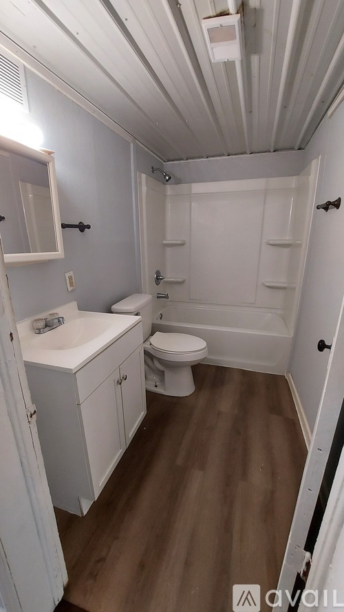 210 W Marion St 3 Beds Single Family Home for Rent - Photo gallery 4