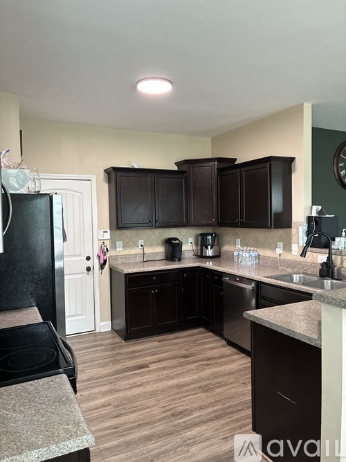 609 Juno Drive 3 Beds Single Family Home for Rent - Photo gallery 3