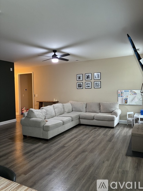 609 Juno Drive 3 Beds Single Family Home for Rent - Photo gallery 5