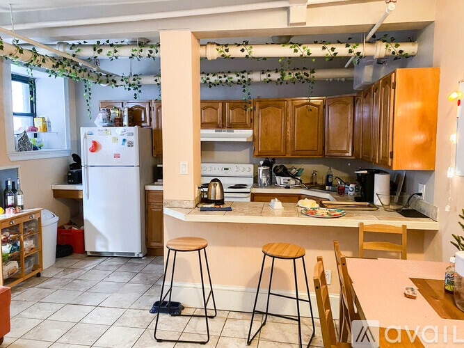 1056 Commonwealth Avenue 5 Beds Apartment for Rent - Photo gallery 4