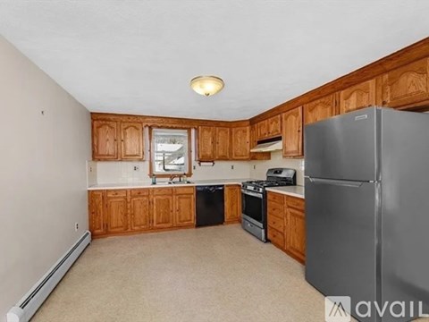 155 Thorndike Street 3 Beds Apartment for Rent