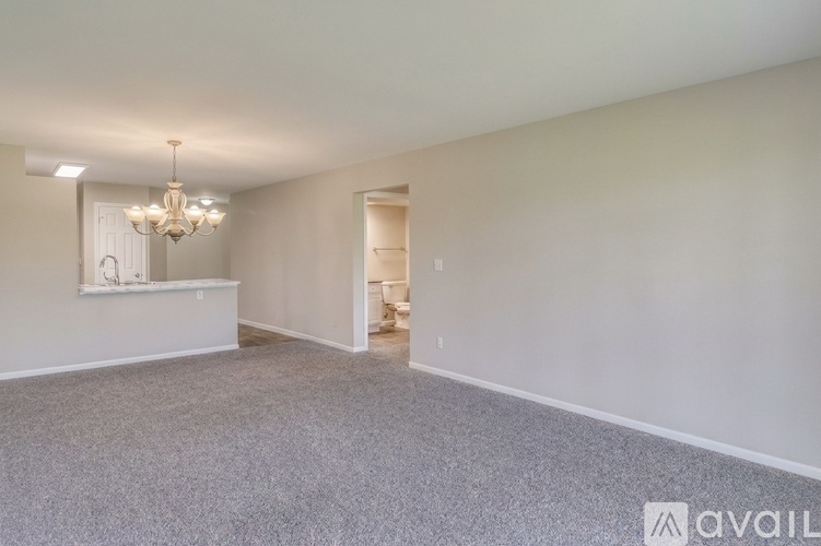 100 Gethings Circle 2 Beds Apartment for Rent - Photo gallery 4